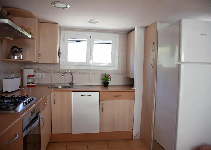 Дом отдыха Andrea *